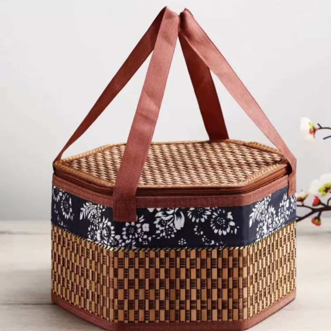 Wicker Basket with Lid,Wicker Picnic Basket with Double Handles,Woven Picnic Storage Rattan Wicker Egg Serving Gift Baskets Food Vintage Organizer Fruit Lid Hyacinth Medium Wicker Basket,Brown Khaki